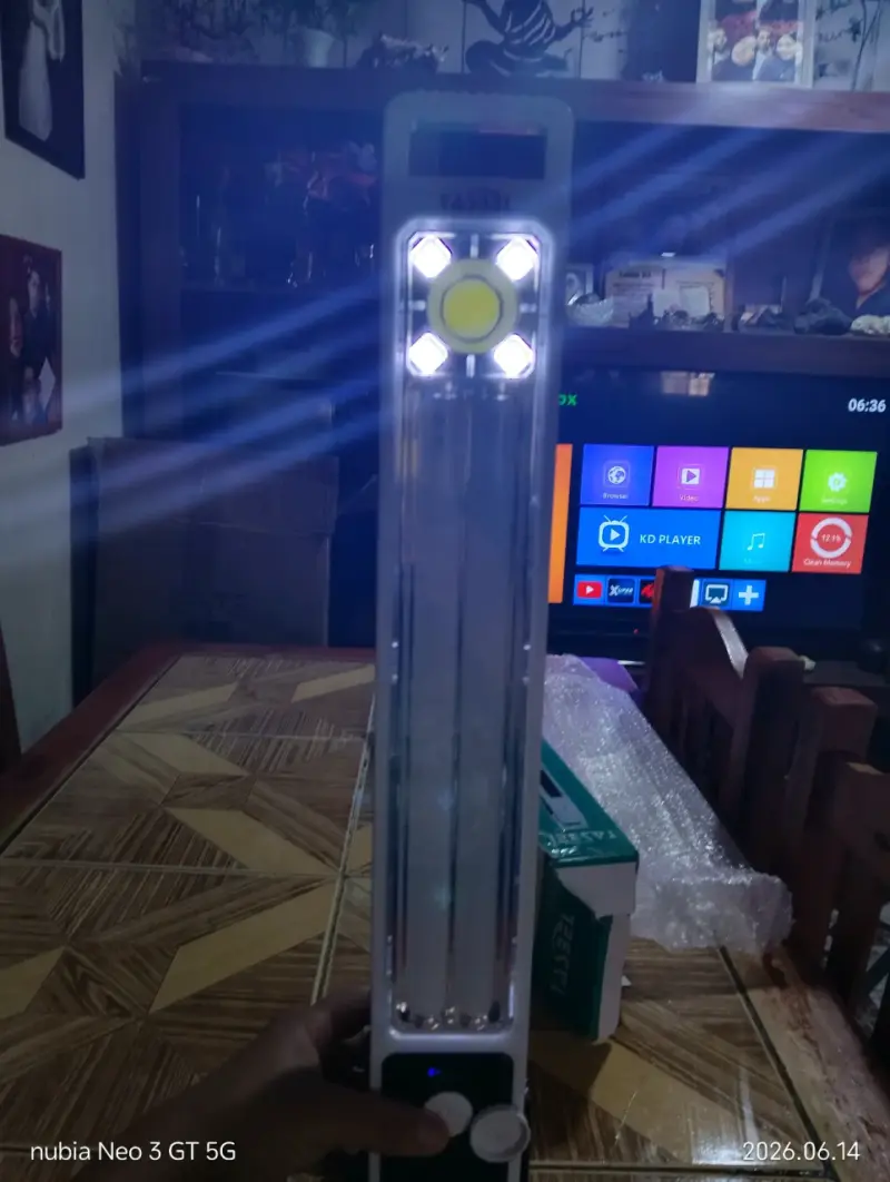 Lámpara portátil LED Tasbel recargable - 4