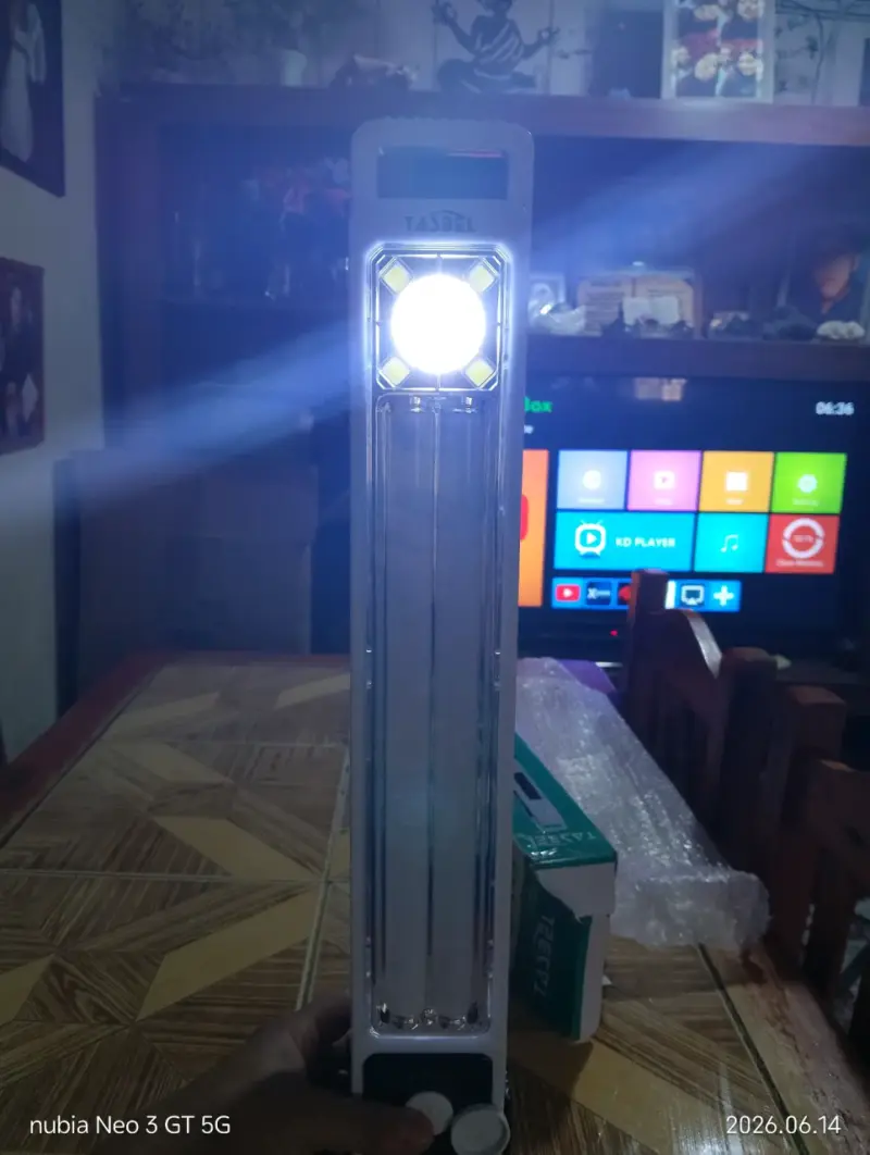 Lámpara portátil LED Tasbel recargable - 5