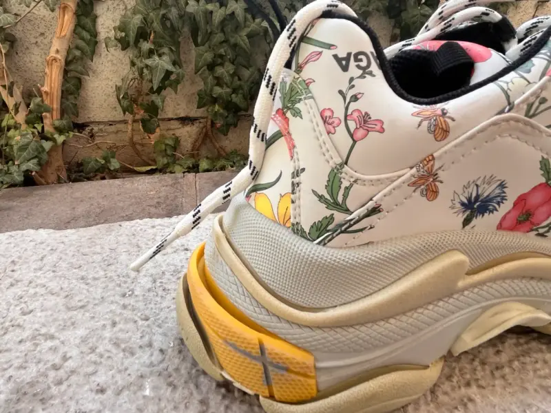 Zapatillas Gucci  florales de diseñador número 38 - 4
