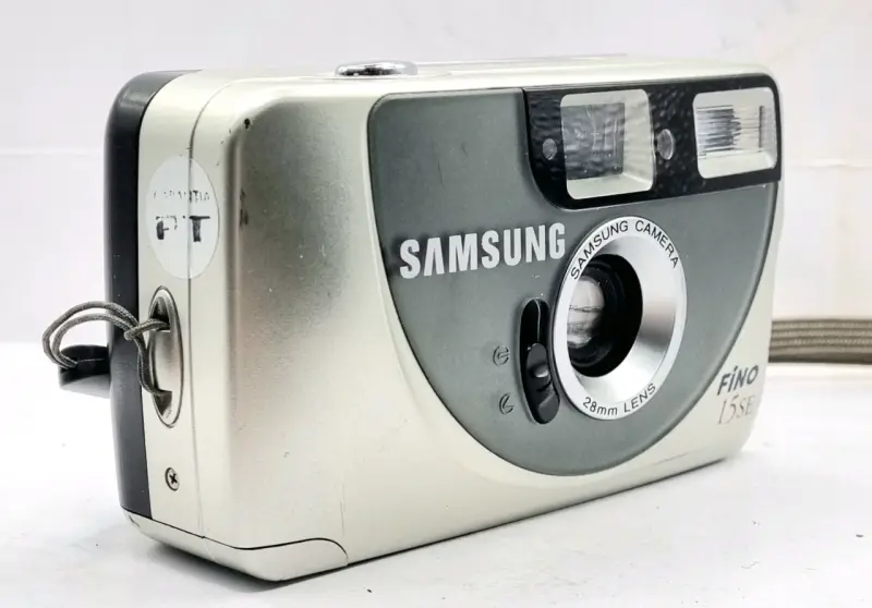 Cámara analógica Samsung Fino 15SE - 3
