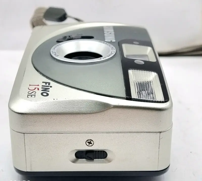 Cámara analógica Samsung Fino 15SE - 4