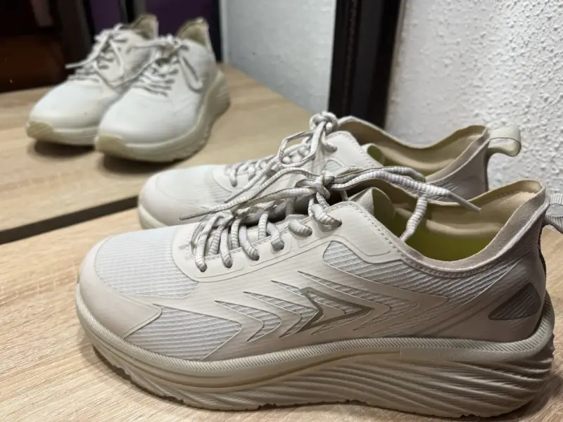 Zapatillas deportivas blancas unisex - 2