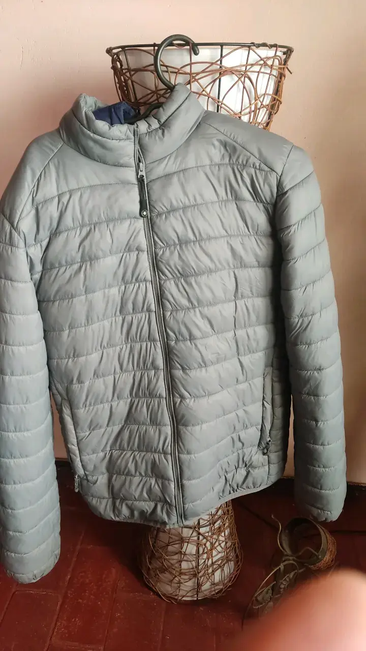 Chaqueta acolchada gris para hombre - 1