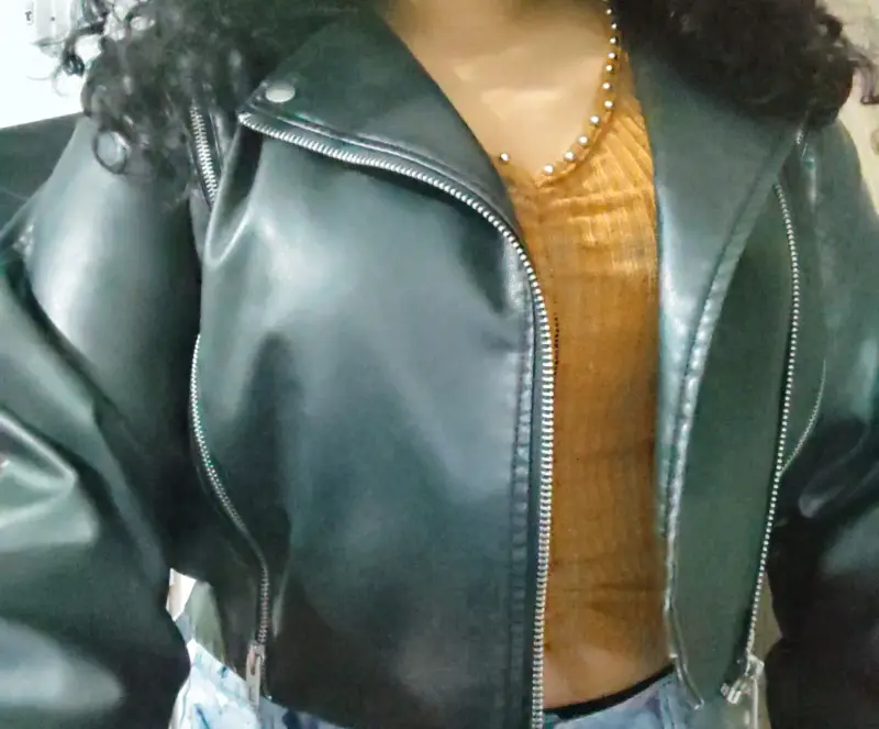 Chaqueta de cuero  negra estilo biker - 4