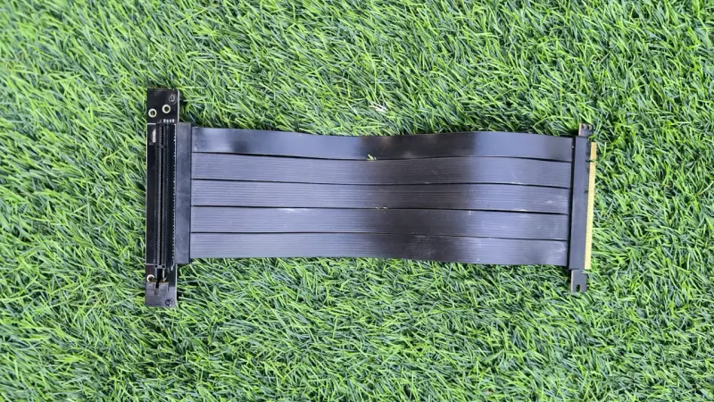Cable riser PCIe para tarjeta gráfica vertical