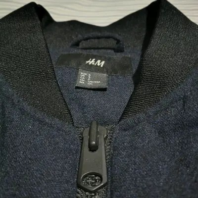 Chaqueta bomber negra H&M para hombre - miniatura 2
