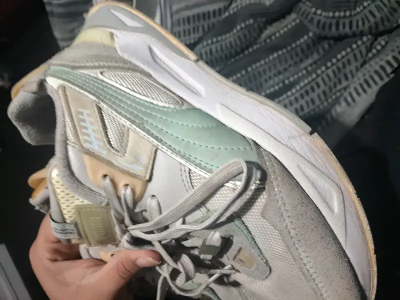 Zapatillas deportivas Puma blancas y verdes - 2