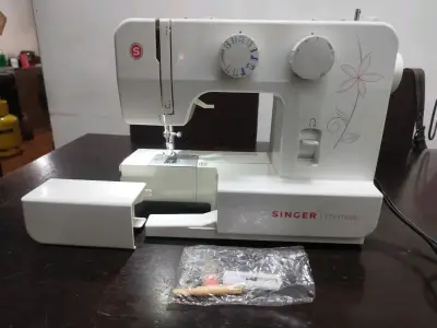Máquina de coser Singer Promise blanca - miniatura 1