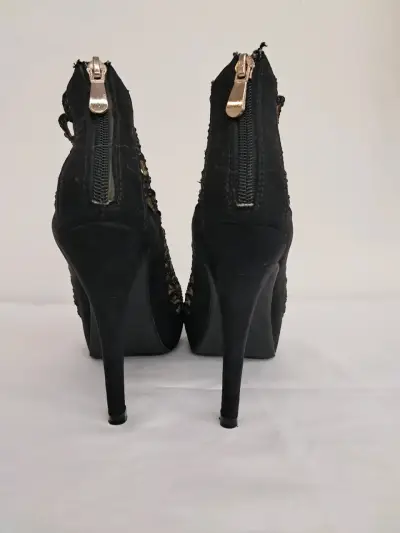 Botines de tacón alto negros calados - miniatura 3