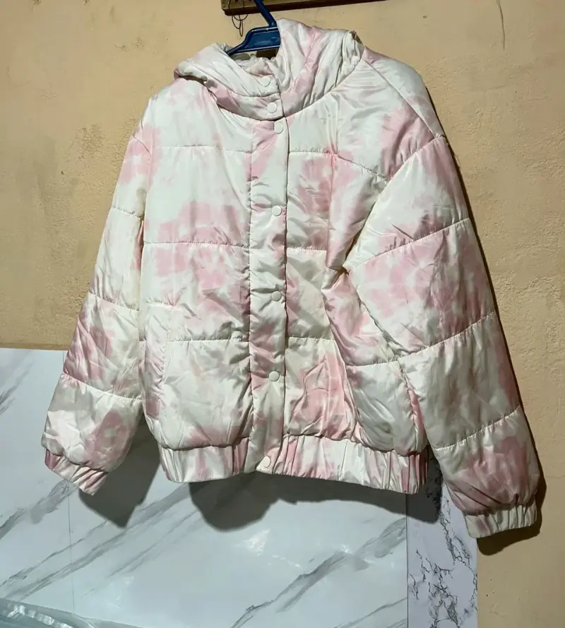 Chaqueta acolchada con capucha tie-dye - 2