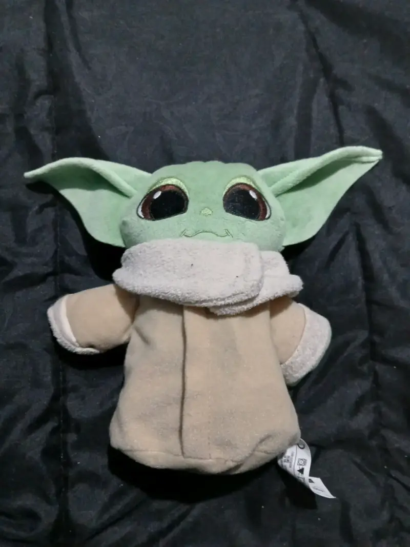 Peluche Baby Yoda con manta temática - 2