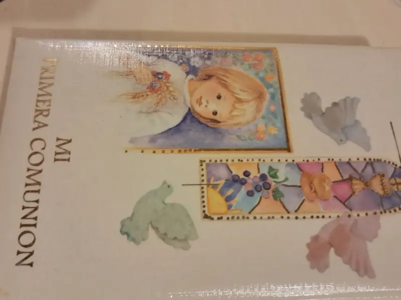 Libro de recuerdos de Primera Comunión - 1