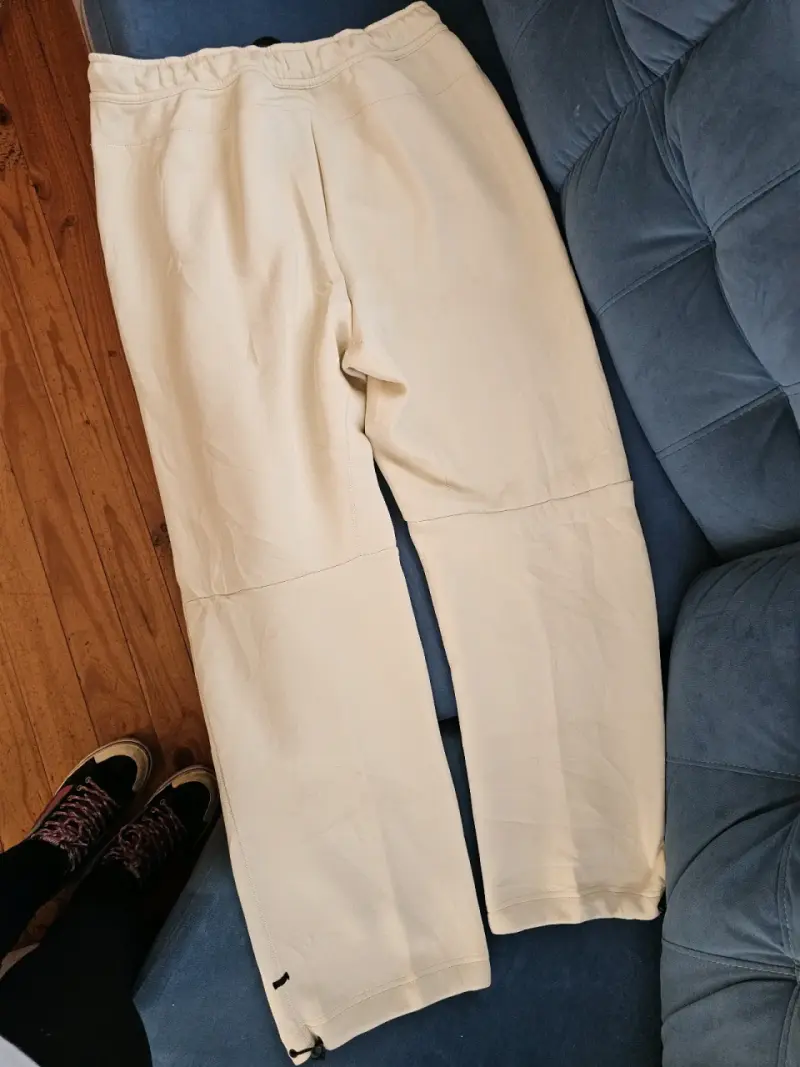 Pantalones deportivos Nike Tech beige - 3