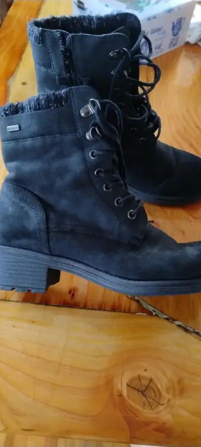 Botines negros Azaleia con forro interior - miniatura 1