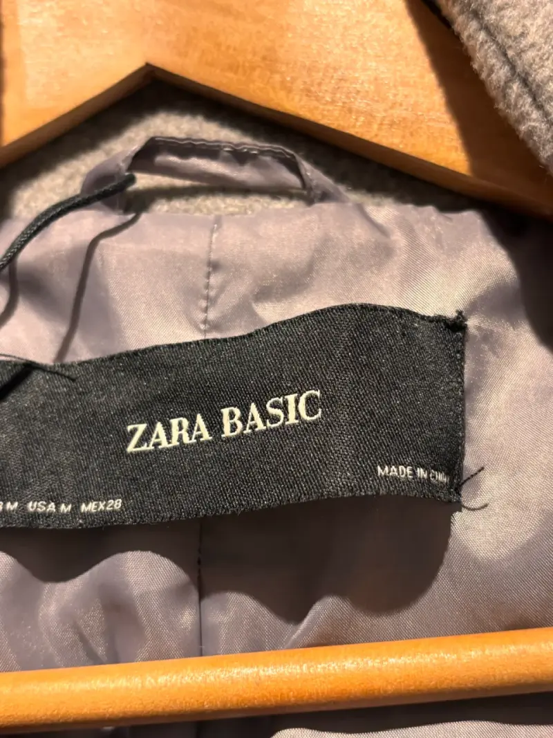 Abrigo gris de lana Zara para mujer - 3