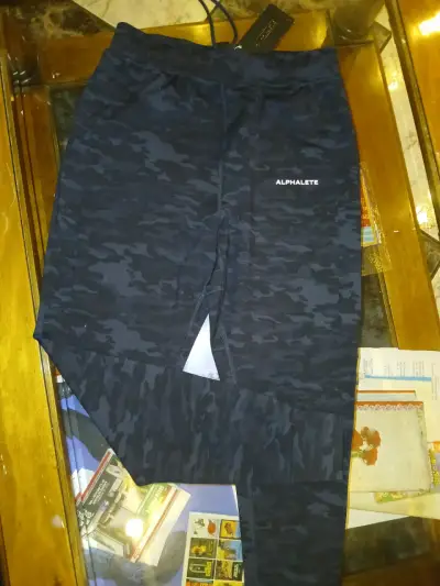 Pantalon deportivo Alphalete talla M. - miniatura 1