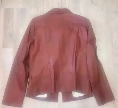 Chaqueta de cuero burdeo para mujer - miniatura 3