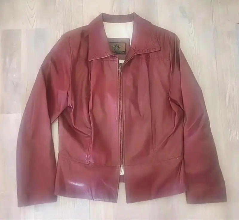 Chaqueta de cuero burdeo para mujer - 4