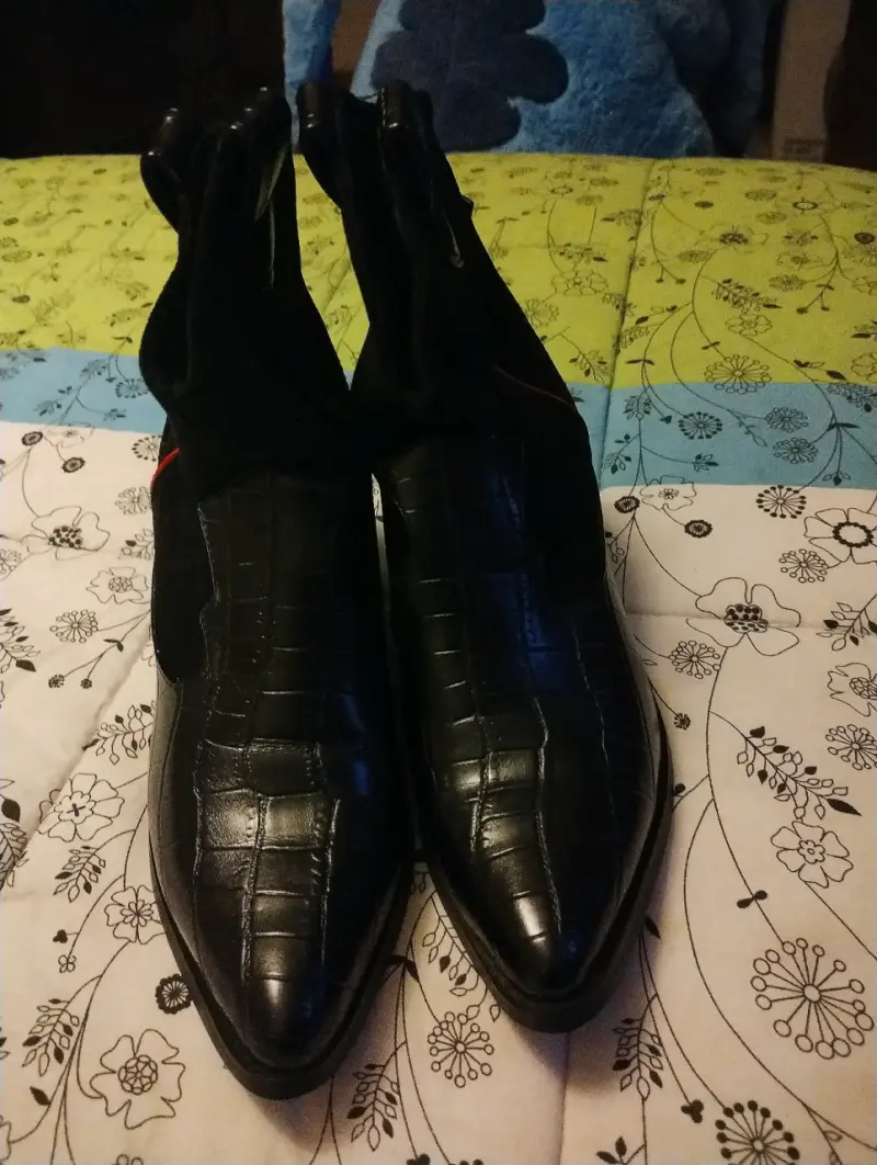 Botines de cuero negro con tacón - 2