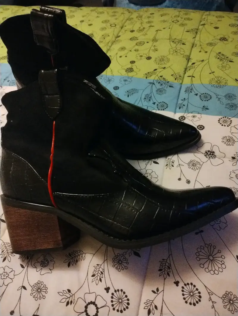 Botines de cuero negro con tacón - 3