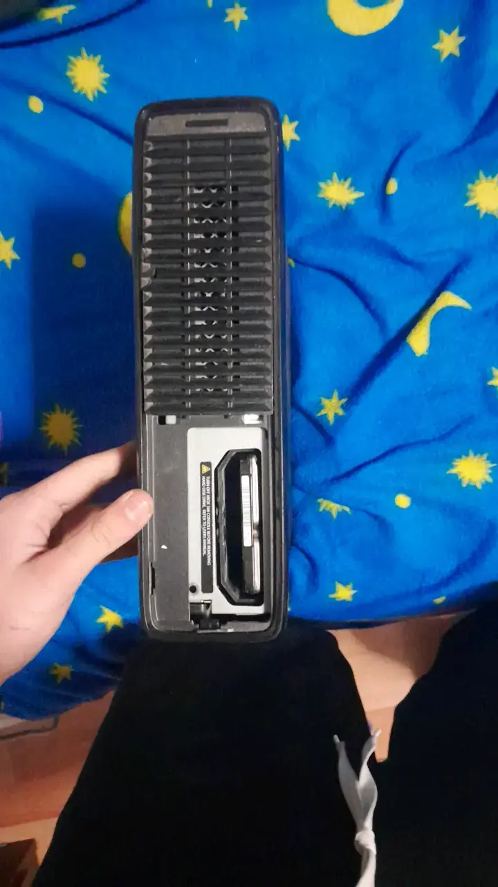 Consola Xbox 360 S en estado mas o menos - 2