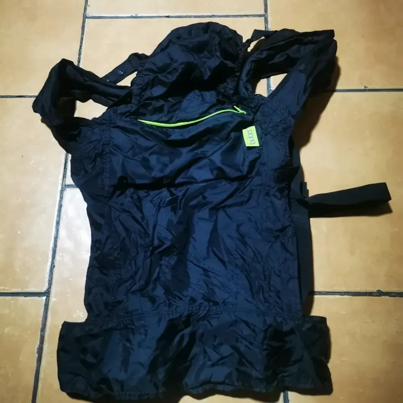 Mochila portabebés negra buba air - 1