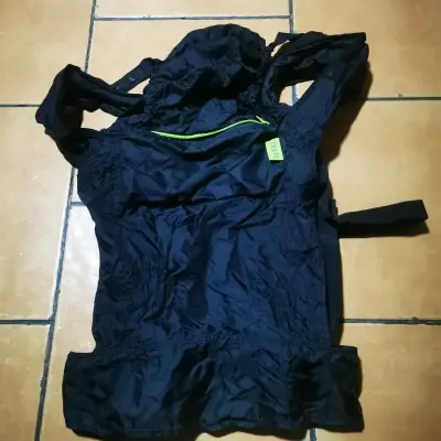 Mochila portabebés negra buba air - miniatura 1