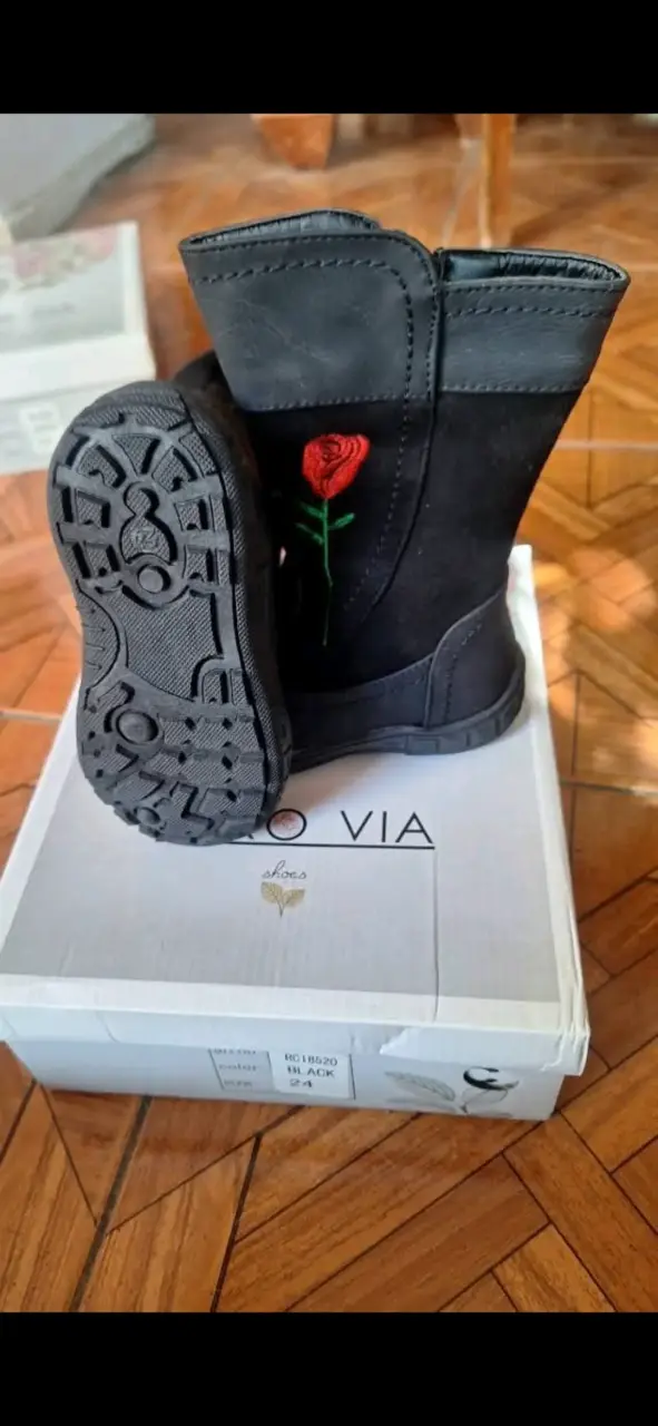 Botas de niñas con bordado floral - 2
