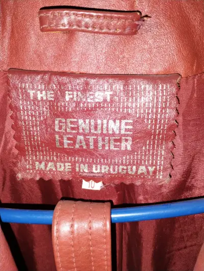 Chaqueta de cuero genuino hecha en Uruguay - miniatura 1