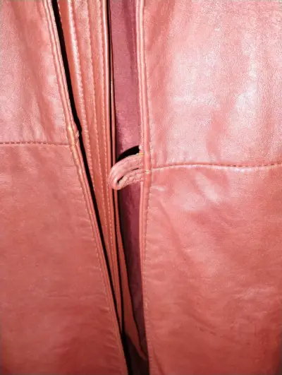 Chaqueta de cuero genuino hecha en Uruguay - miniatura 5