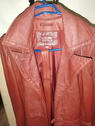 Chaqueta de cuero genuino hecha en Uruguay - miniatura 6