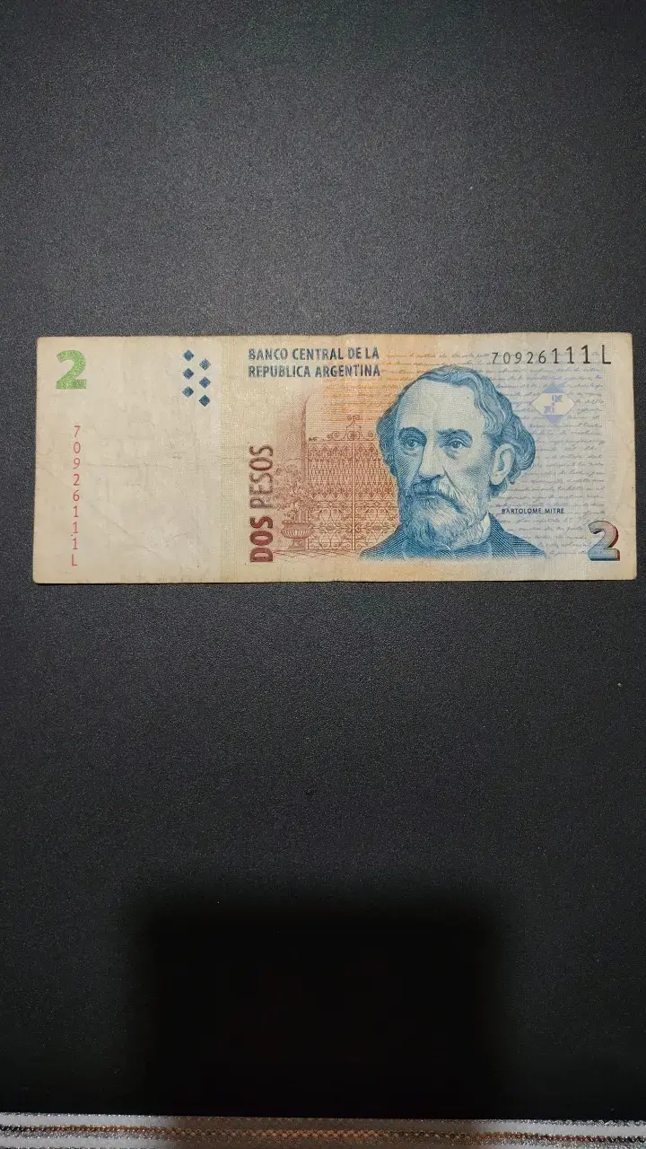 Billete antiguo de 2 pesos argentinos - 1