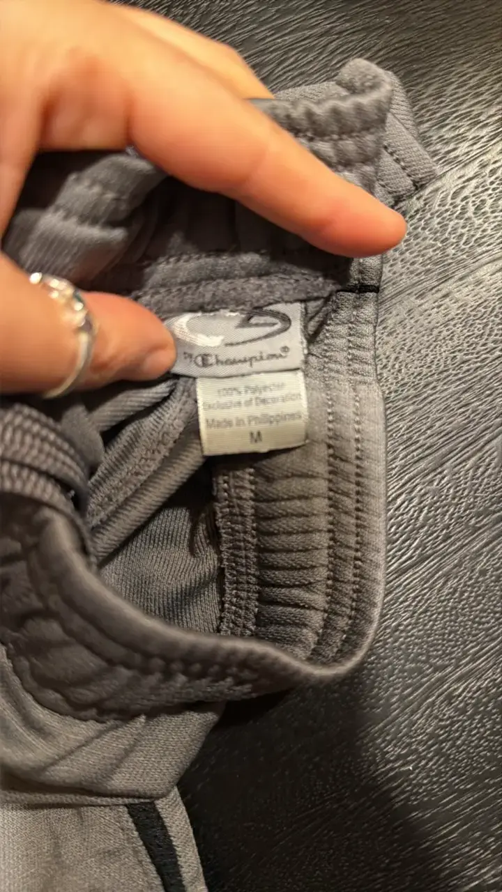 Pantalón deportivo gris con logo - 2