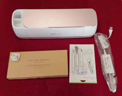 ✨ PACK PROMOCIONAL CRICUT MAKER + ACCESORIOS ✨ - miniatura 1