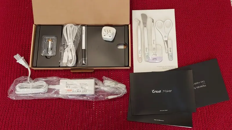 ✨ PACK PROMOCIONAL CRICUT MAKER + ACCESORIOS ✨ - 2