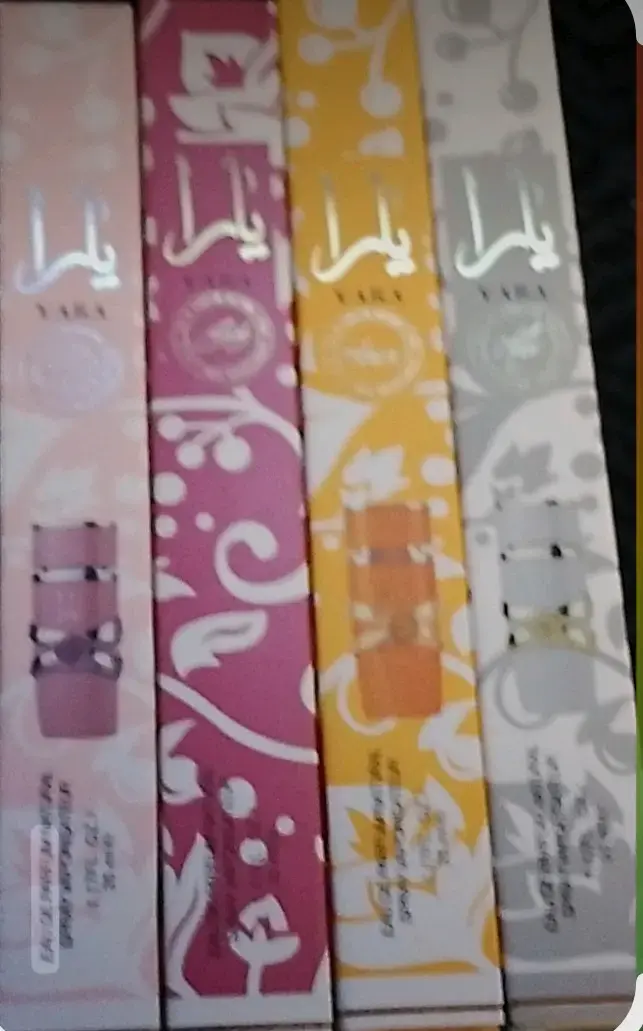 Set de perfumes Yara en caja original