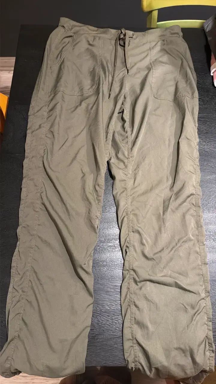 Pantalones cargo verde oliva para hombre - 2
