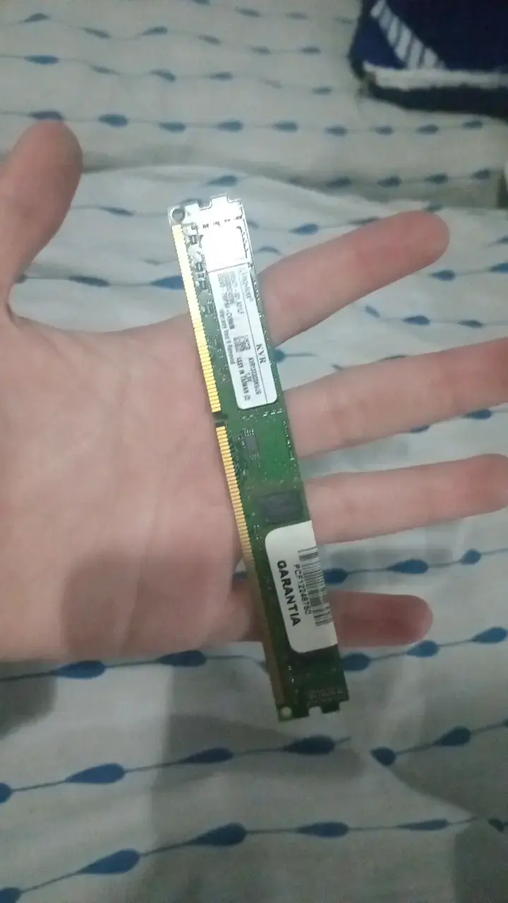 Memoria RAM Kingston DDR3 4GB - 1