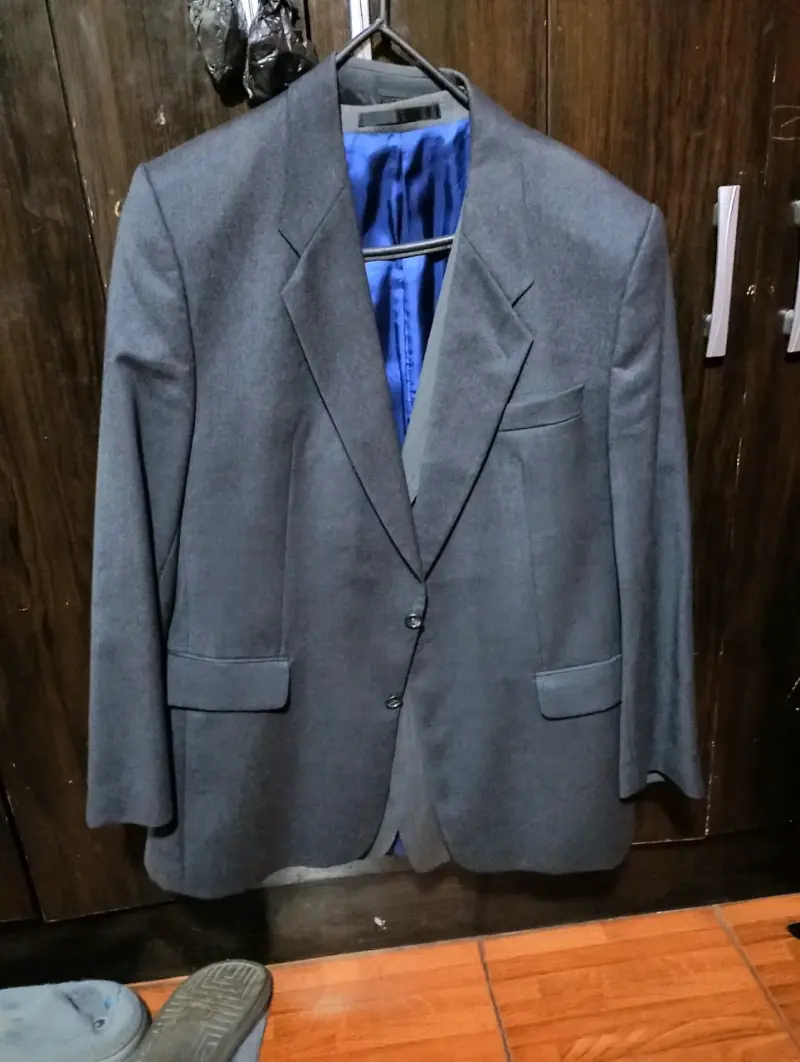Elegante blazer azul marino para hombre - 2