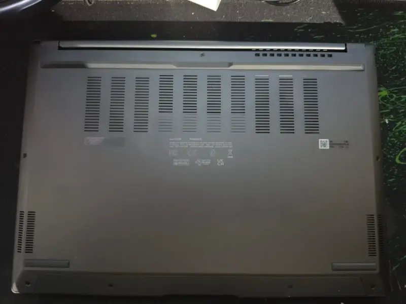 Laptop ASUS ZenBook 14 pulgadas Intel Evo - 3