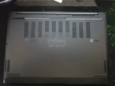 Laptop ASUS ZenBook 14 pulgadas Intel Evo - miniatura 3