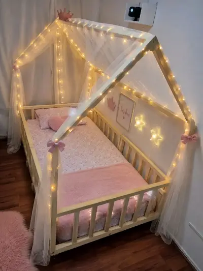 Cama infantil de madera estilo casita - miniatura 2