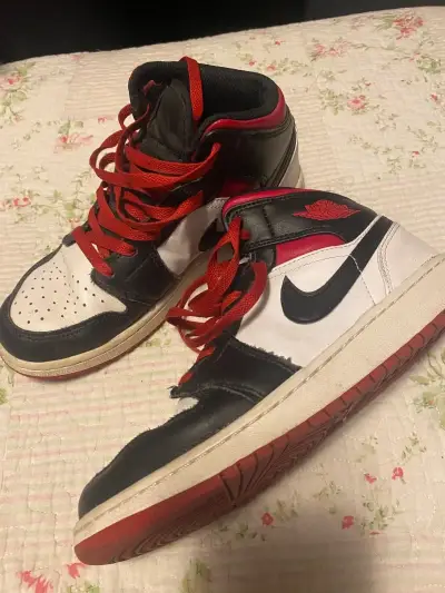Zapatillas deportivas Nike Air Jordan clásicas - miniatura 1