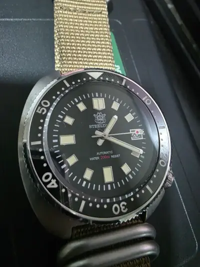 Reloj automático Steeldive 200m resistente al agua - miniatura 1
