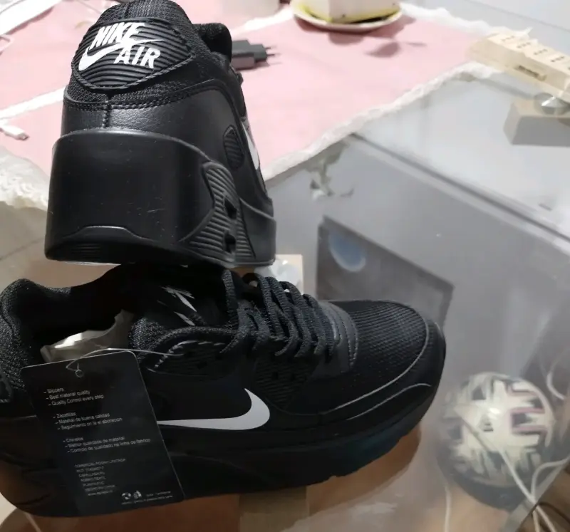 Zapatillas Nike Air negras - 1