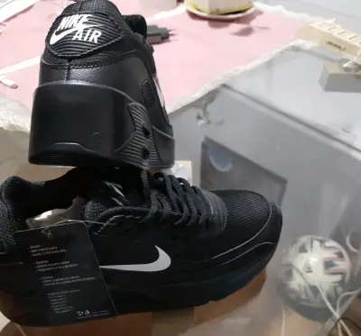Zapatillas Nike Air negras - miniatura 1