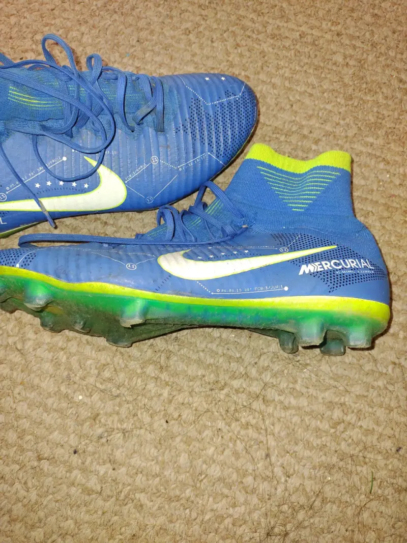 Botines Nike Mercurial azules para fútbol - 1
