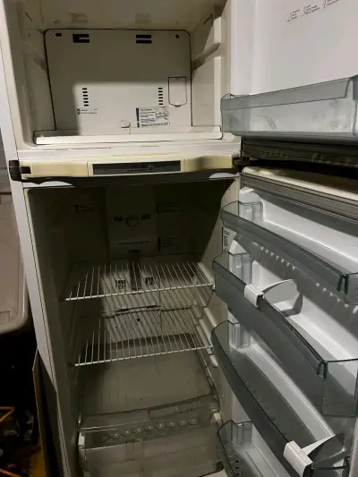 Refrigerador Whirlpool de dos puertas - miniatura 1