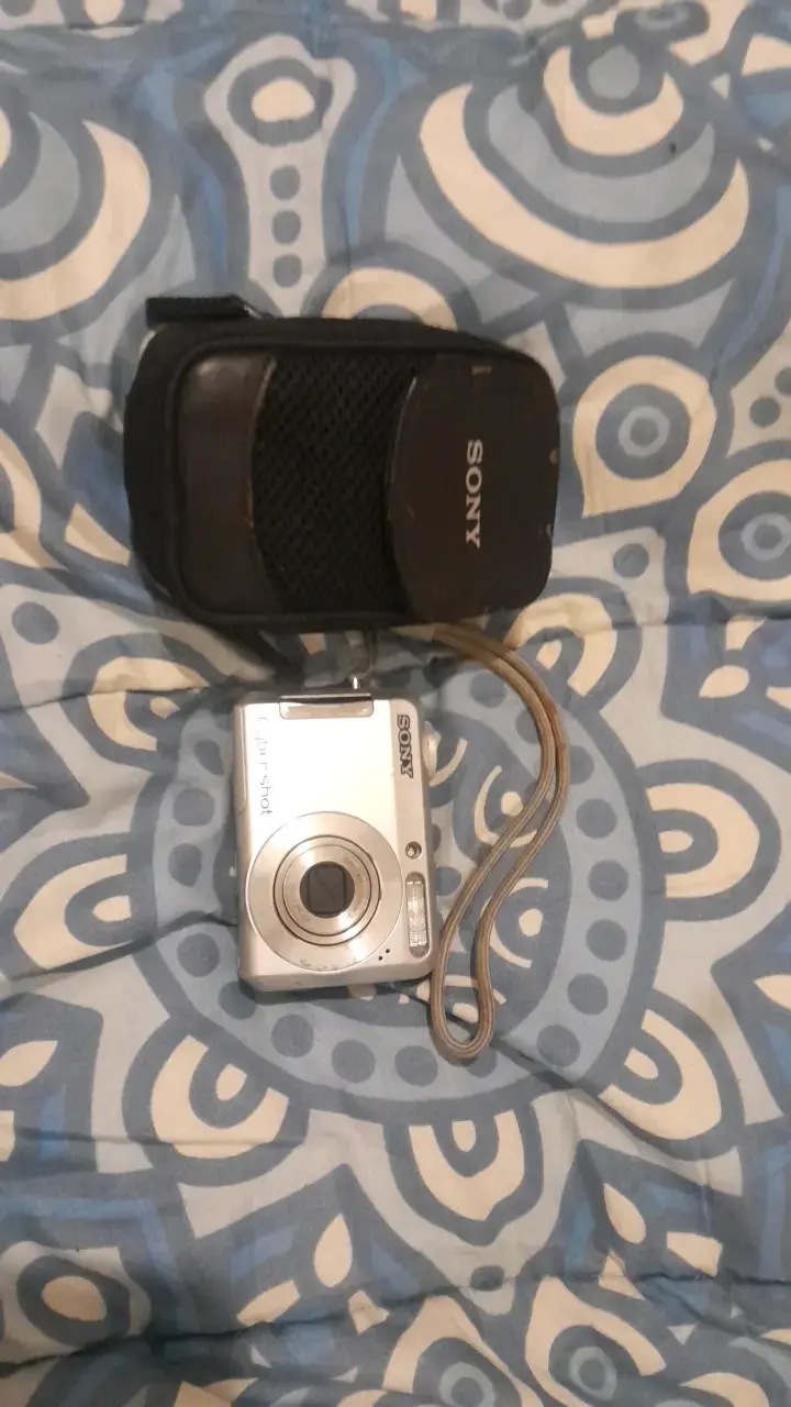 Sony cybershot DSC-S650 con estuche original SONY - 1