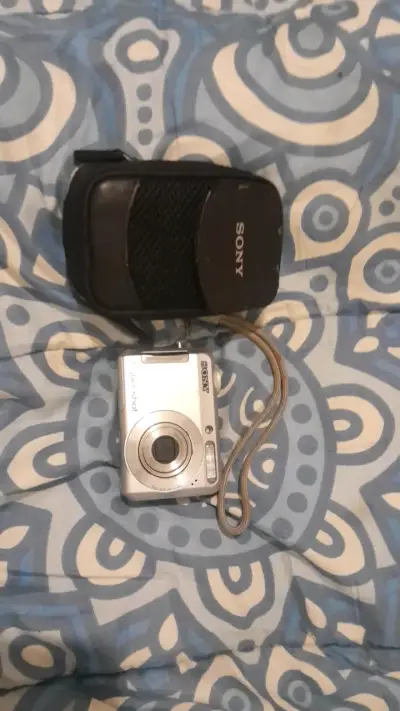 Sony cybershot DSC-S650 con estuche original SONY - miniatura 1